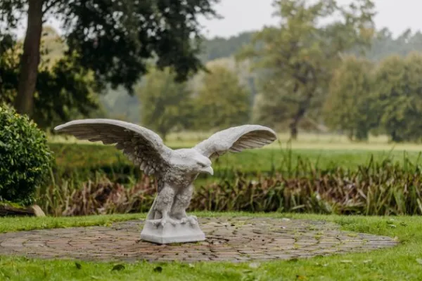 Gartendekoparadies Animaux-Aigle géant