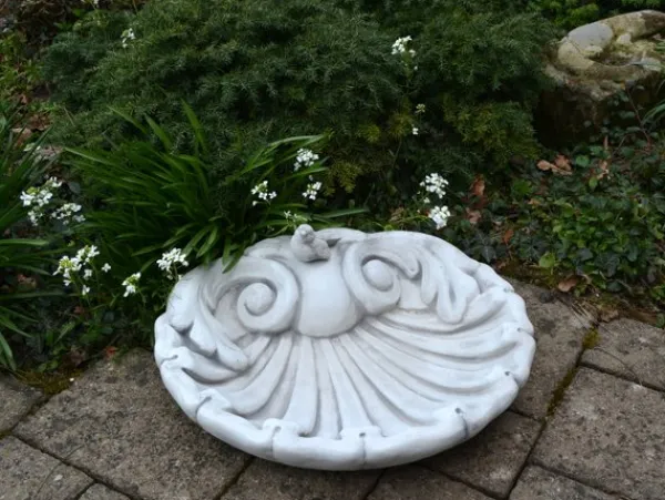 Gartendekoparadies Belle|Animaux-Bain d'oiseaux richement décoré