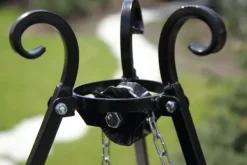 Gartendekoparadies Bols À Feu & Poêles De Jardin-Barbecue Grille de Cuisson suspendu sur Trépied 180 cm – en acier avec moulinet