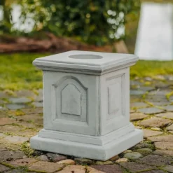 Gartendekoparadies Colonnes & Socles-Base avec deux reliefs