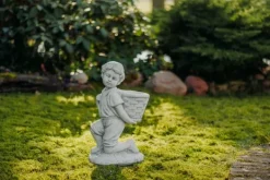 Gartendekoparadies Enfants & Anges-Boy Figurine with Plant Basket
