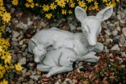 Gartendekoparadies Animaux-Cerf couché avec faon