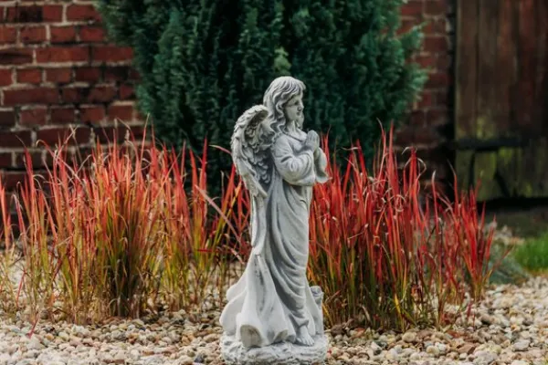 Gartendekoparadies Enfants & Anges-Cet ange se tient fermement sur un rocher