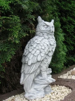 Gartendekoparadies Animaux-Chouette au plumage soigneusement dessiné