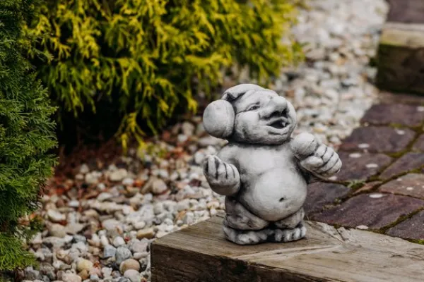 Gartendekoparadies Trolls-DJ troll : "Rock Me"