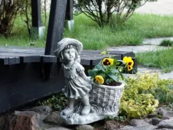 Gartendekoparadies Enfants & Anges|Jardinières-Fille avec un pot de fleurs