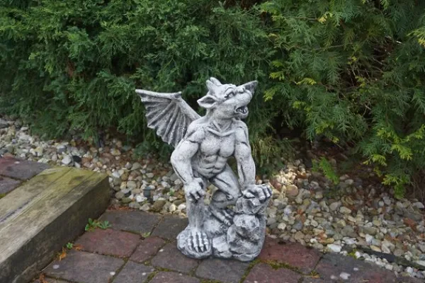 Gartendekoparadies Gargouilles-Gargouille avec des ailes