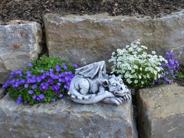 Gartendekoparadies Animaux-Grand dragon endormi