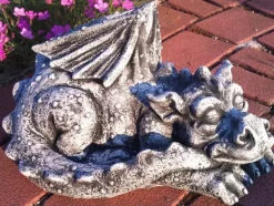 Gartendekoparadies Animaux-Grand dragon endormi