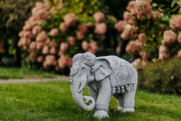 Gartendekoparadies Animaux-Grand éléphant indien
