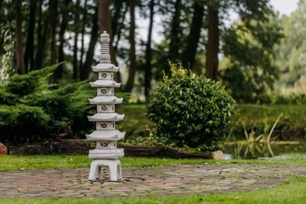 Gartendekoparadies Lanternes En Pierre-Grande pagode japonaise à cinq toits