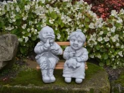 Gartendekoparadies Enfants & Anges-Grand-père et grand-mère sur un banc dans le jardin