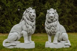 Gartendekoparadies Animaux-Immense lion de pierre sur socle tourné vers la droite
