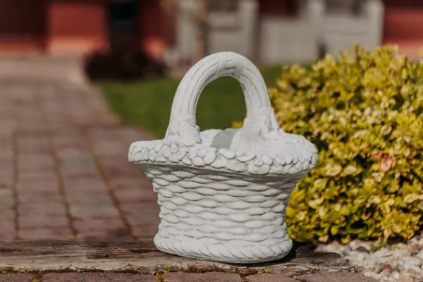 Gartendekoparadies Jardinières-Joli pot en guise de corbeille à fleurs