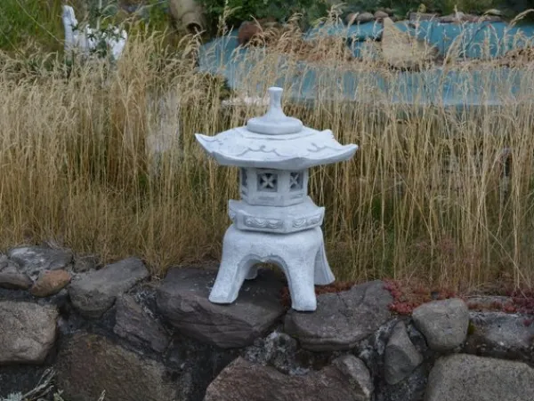 Gartendekoparadies Lanternes En Pierre-Lanterne japonaise en pierre de style Oki-gata