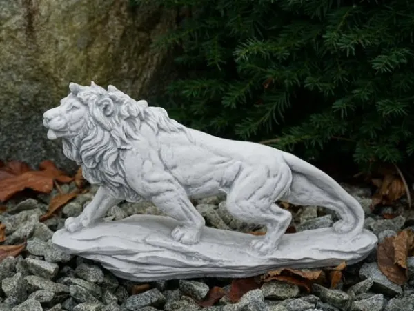 Gartendekoparadies Animaux-Lion debout sur un rocher