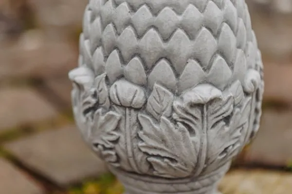Gartendekoparadies Belle-Magnifique pomme de pin comme ambassadrice