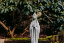 Gartendekoparadies Figures & Statues-Mère Marie moderne