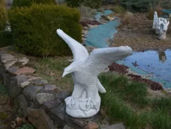 Gartendekoparadies Animaux-Énorme aigle