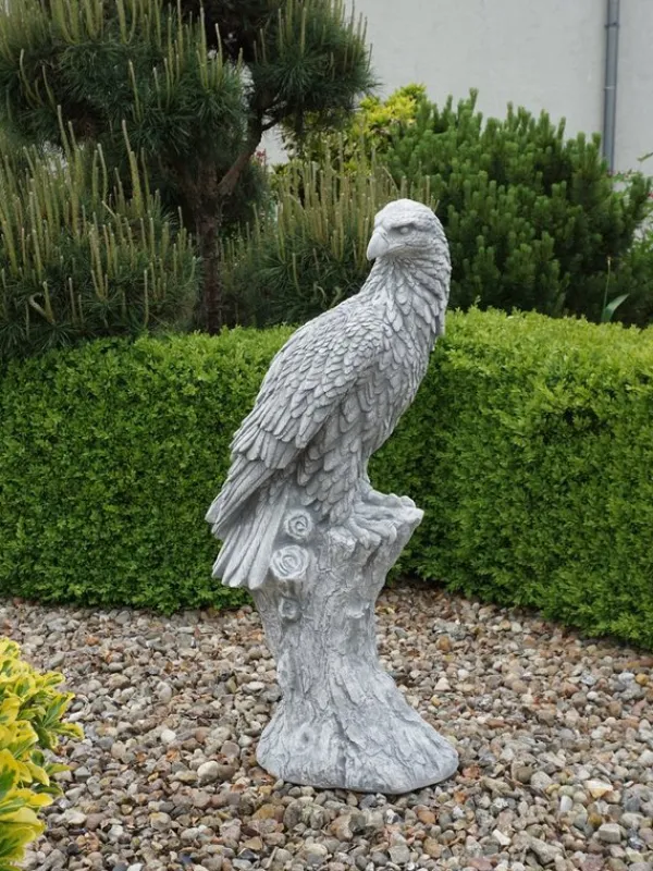 Gartendekoparadies Animaux-Énorme aigle sur souche d'arbre
