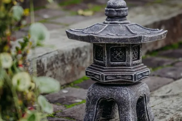 Gartendekoparadies Lanternes En Pierre-Oki-gata-yukimi : lanterne japonaise en pierre de style ancien
