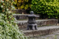 Gartendekoparadies Lanternes En Pierre-Oki-gata-yukimi : lanterne japonaise en pierre de style ancien