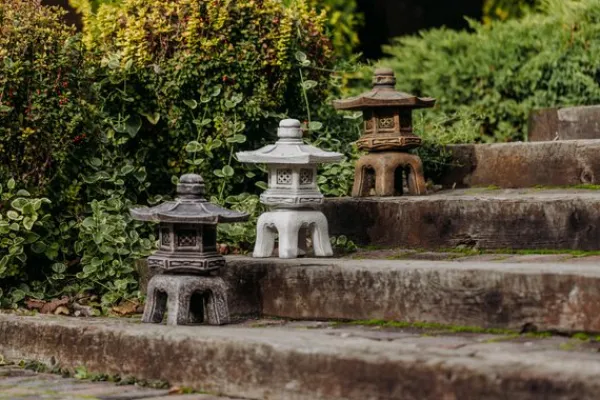 Gartendekoparadies Lanternes En Pierre-Oki-gata-yukimi : lanterne japonaise en pierre de style ancien