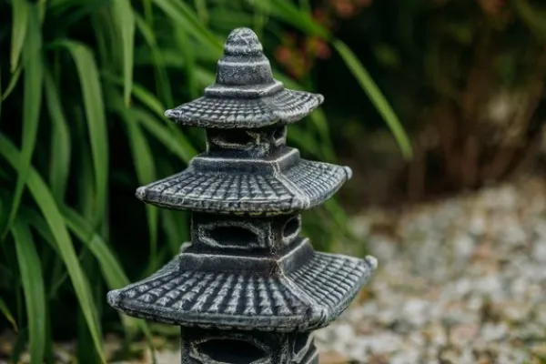 Gartendekoparadies Lanternes En Pierre-Pagode japonaise en pierre de style ancien