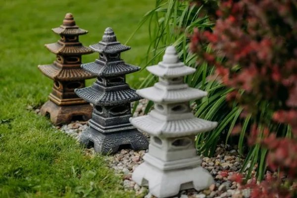 Gartendekoparadies Lanternes En Pierre-Pagode japonaise en pierre de style ancien