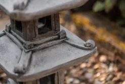 Gartendekoparadies Lanternes En Pierre-Pagode japonaise en pierre à deux étages