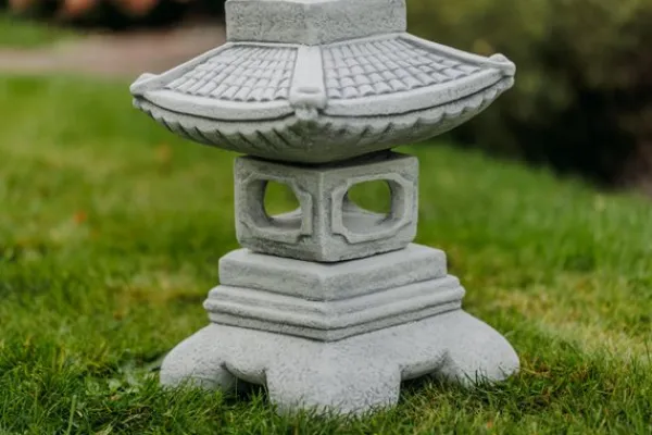 Gartendekoparadies Lanternes En Pierre-Pagode Yukimi avec un large toit