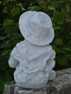 Gartendekoparadies Enfants & Anges-Personnage de garçon avec un livre