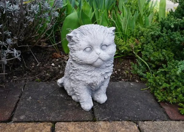Gartendekoparadies Animaux-Petit chat debout