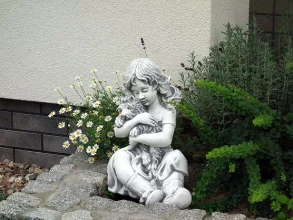 Gartendekoparadies Enfants & Anges-Petite fille avec chien