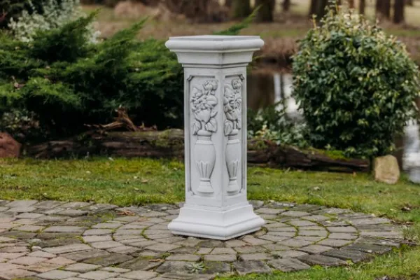 Gartendekoparadies Colonnes & Socles-Piédestal avec décorations