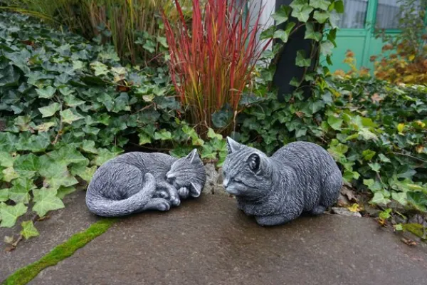 Gartendekoparadies Animaux-Prix spécial : deux chats dans un ensemble antique