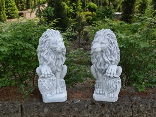 Gartendekoparadies Animaux-Prix ??spécial : paire de lions avec bouclier