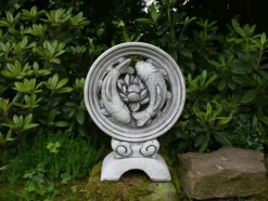 Gartendekoparadies Belle|Animaux-Sculpture avec poisson koi