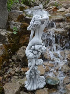 Gartendekoparadies Figures & Statues-Sirène sur une vague follement écumante