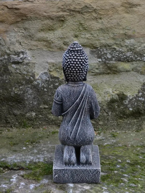 Gartendekoparadies Bouddhas-Statue de Bouddha enchanteresse sur un piédestal