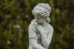 Gartendekoparadies Figures & Statues-Statue de femme sur socle
