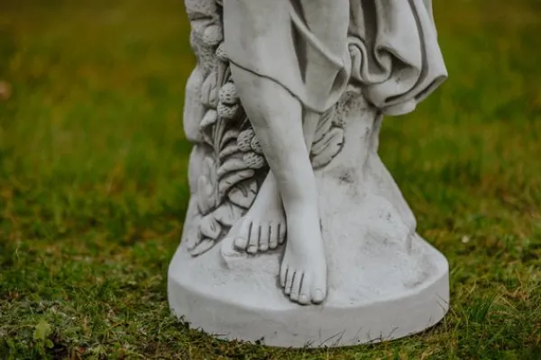 Gartendekoparadies Figures & Statues-Statue de femme sur socle