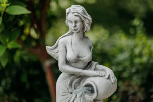 Gartendekoparadies Figures & Statues-Statue de Vénus avec un cours d'eau