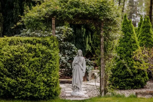 Gartendekoparadies Figures & Statues-Statue en pierre de Sainte Marie