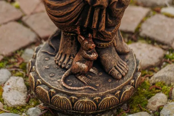 Gartendekoparadies Figures & Statues|Bouddhas-Statue en pierre du divin Ganesha dans une palette de couleurs exclusive