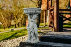Gartendekoparadies Jardinières-Statue garçon avec bol de plantes à droite